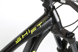 Велосипед Haro Shift R7 29 (2021), рама M (165-175 см), черный Велосипед Haro Shift R7 29 (2021), рама M (165-175 см), черный